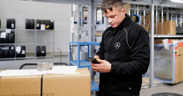 Stellenangebot Mitarbeiter*in für Ersatzteile und Zubehör (m/w/d) bei Mercedes-Herbrand in Krefeld
