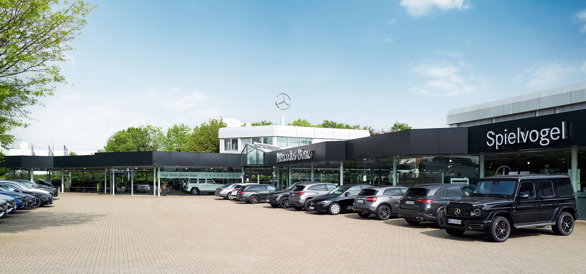 Mercedes-Benz Centeransicht der Josef Spielvogel KG in Bergheim