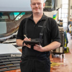 Ausbildung Kfz-Mechatroniker*in Nfz bei Mercedes-Benz Herbrand