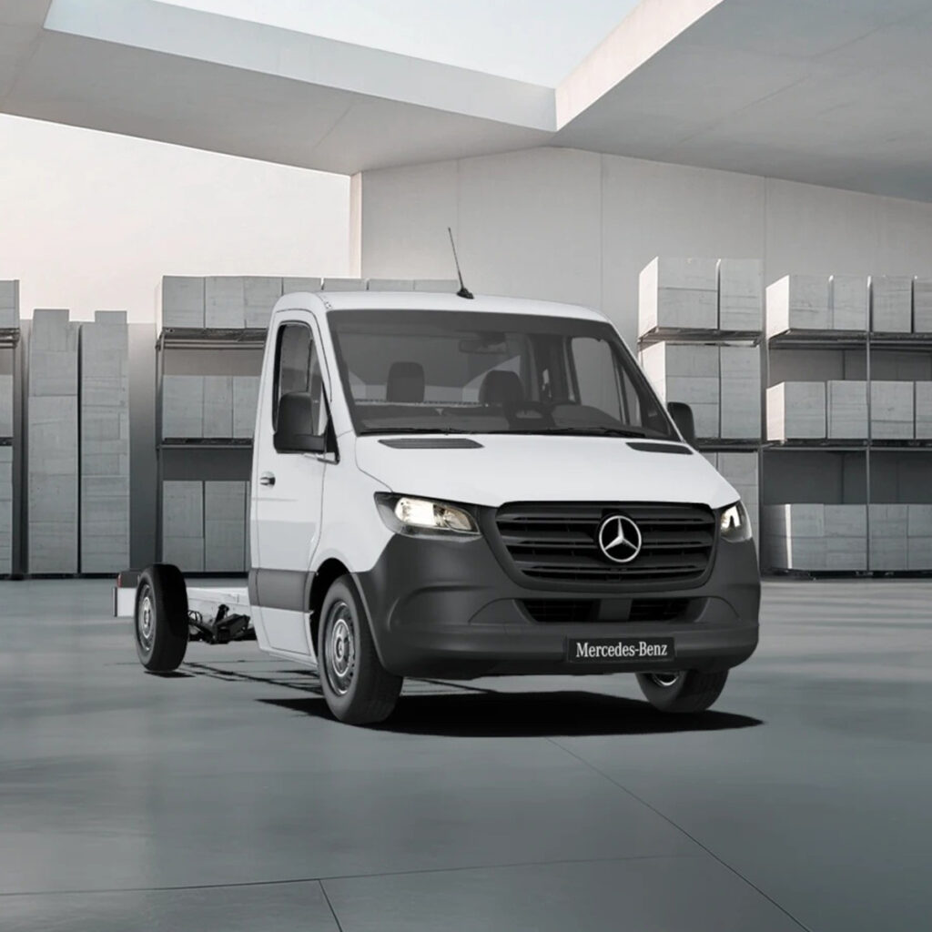 Mercedes-Benz-Sprinter-Fahrgestell-Front-Weiß