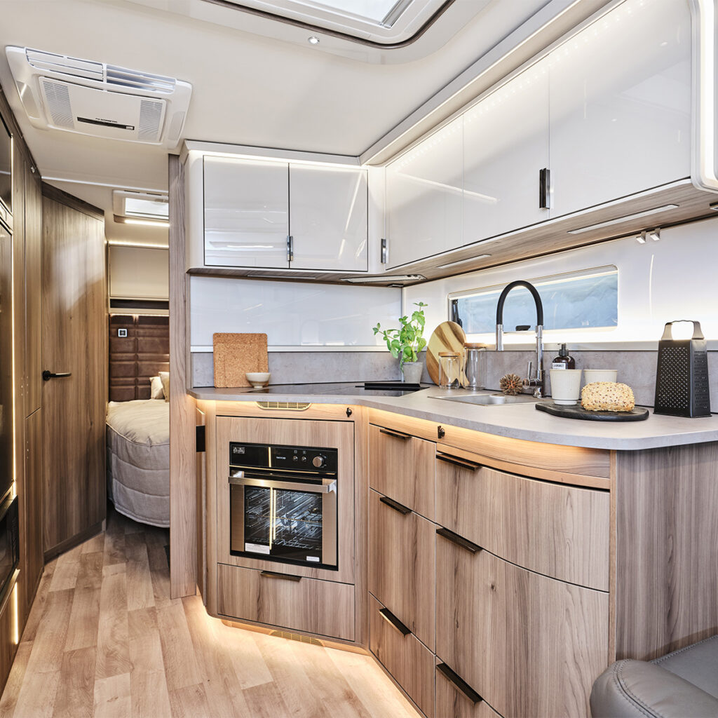 KABE_Caravan_Imperial_Kueche