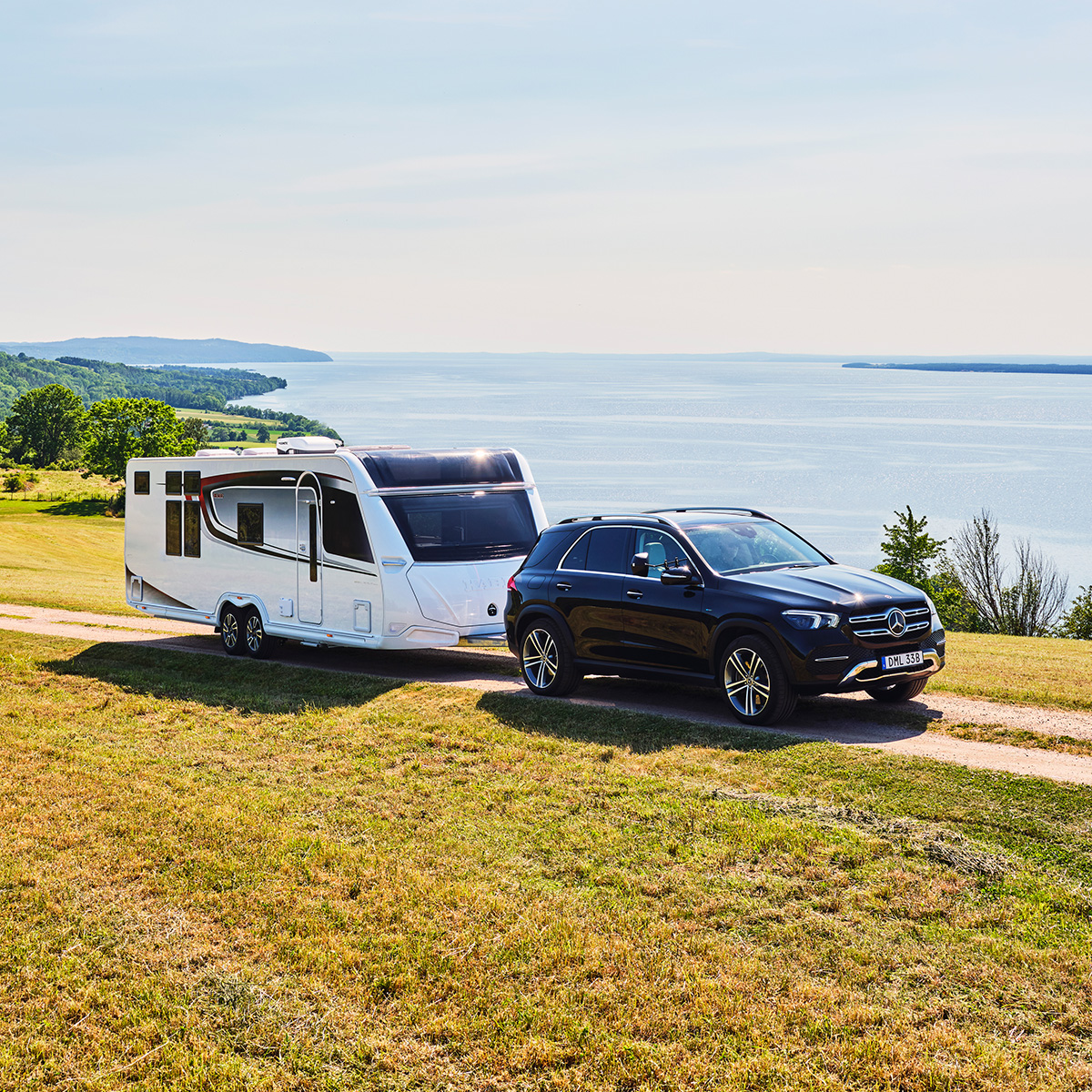 KABE_Caravan_Imperial_schrägansicht_mit_mercedes