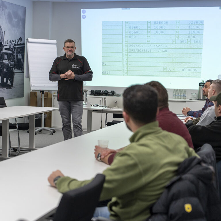 Tablet 1200x1200_9_Fahrlehrer