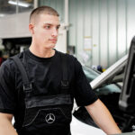 Stellenausschreibung KFZ Mechatroniker Mercedes-Benz Pkw Herbrand Gruppe