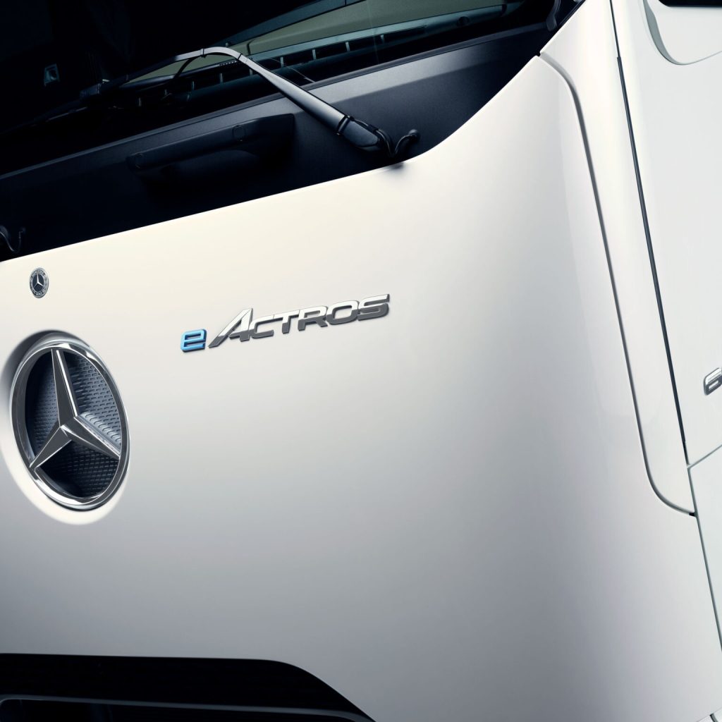 MBT_2026_eActros_600_Lowliner_Brightchrome_05