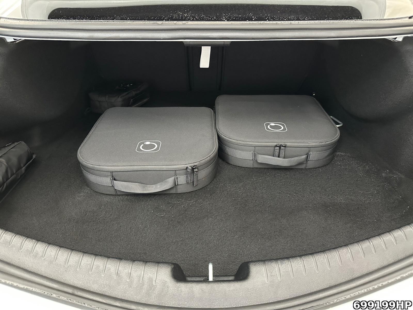 Fahrzeugabbildung Mercedes-Benz CLE 300 e AMG Line Premium Plus Burmester HUD