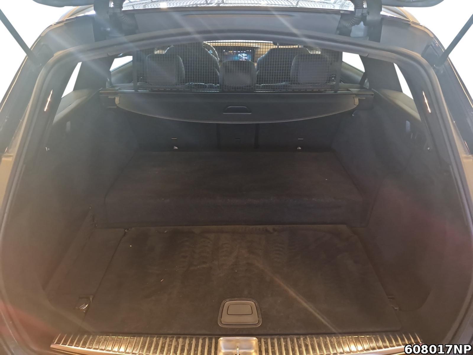 Fahrzeugabbildung Mercedes-Benz E 300 T AMG Line Multibeam Widescreen Kamera