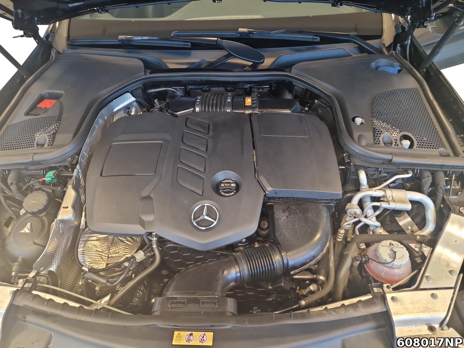 Fahrzeugabbildung Mercedes-Benz E 300 T AMG Line Multibeam Widescreen Kamera