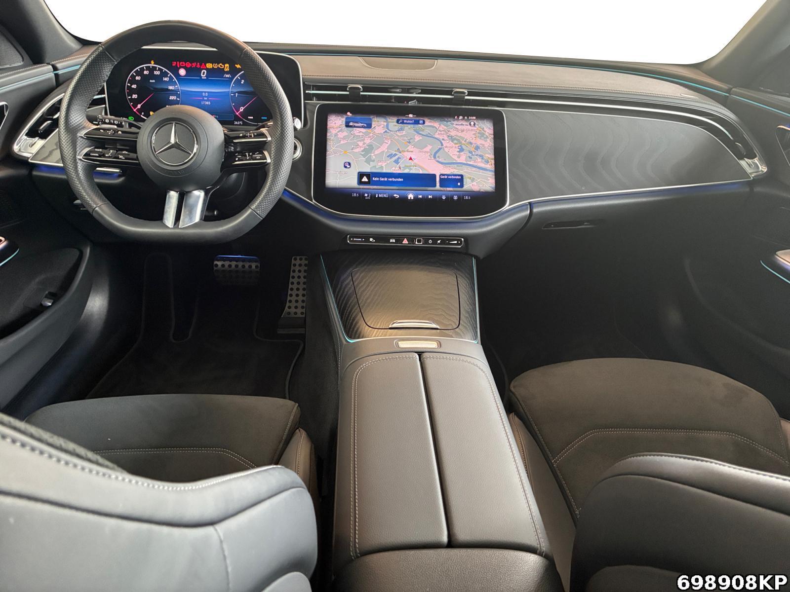 Fahrzeugabbildung Mercedes-Benz E 220 d T AMG Pano Night AHK DISTRONIC CarPlay