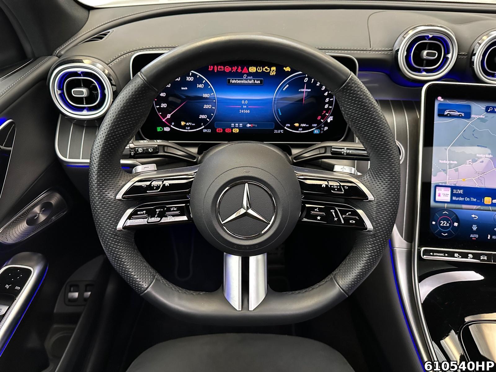 Fahrzeugabbildung Mercedes-Benz GLC 300 e 4M AMG Edition AMG AHK Pano Burmester