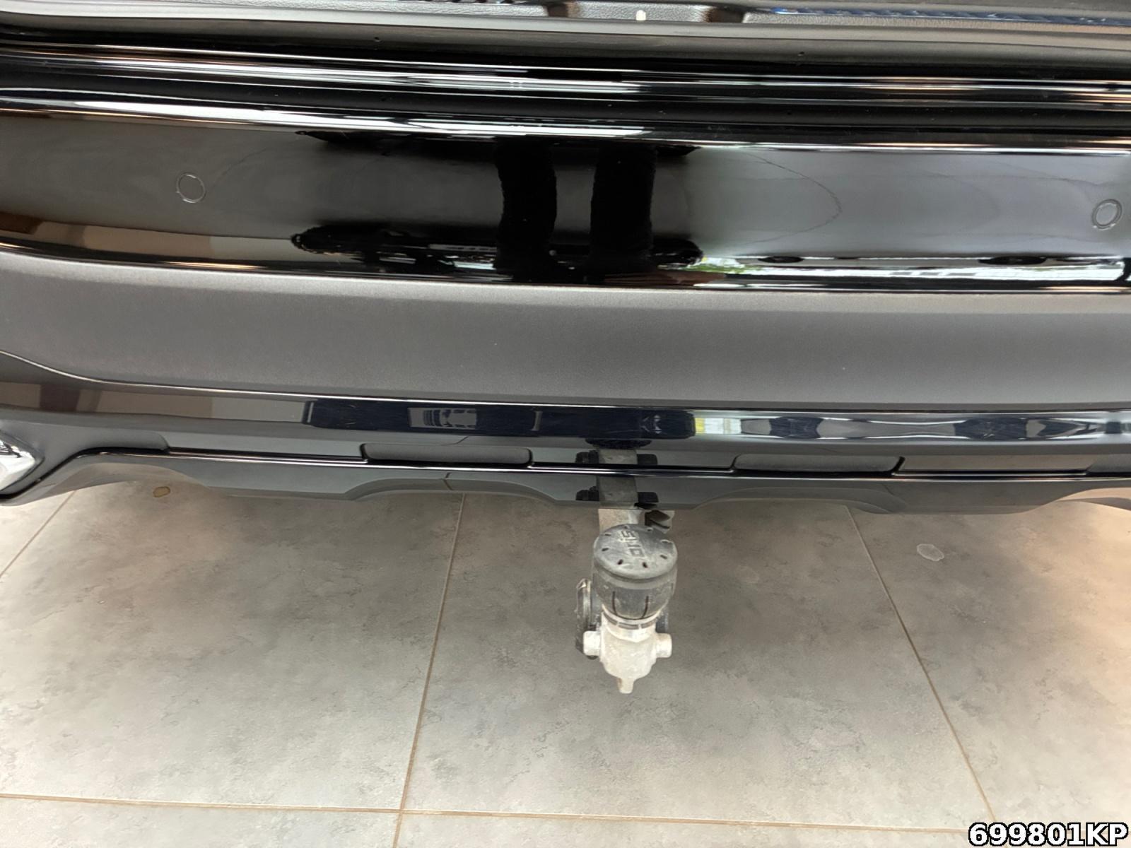 Fahrzeugabbildung Mercedes-Benz GLC 300 d 4M AMG AHK Pano 360° Memory DISTRONIC
