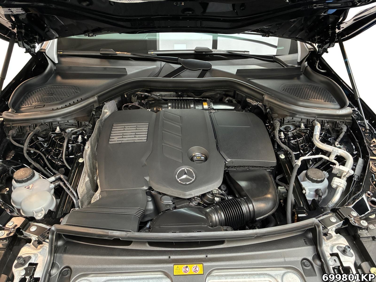 Fahrzeugabbildung Mercedes-Benz GLC 300 d 4M AMG AHK Pano 360° Memory DISTRONIC