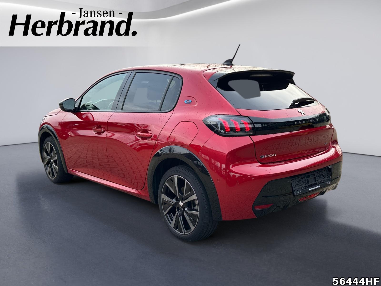 Fahrzeugabbildung Peugeot 208 elektro 136, GT+