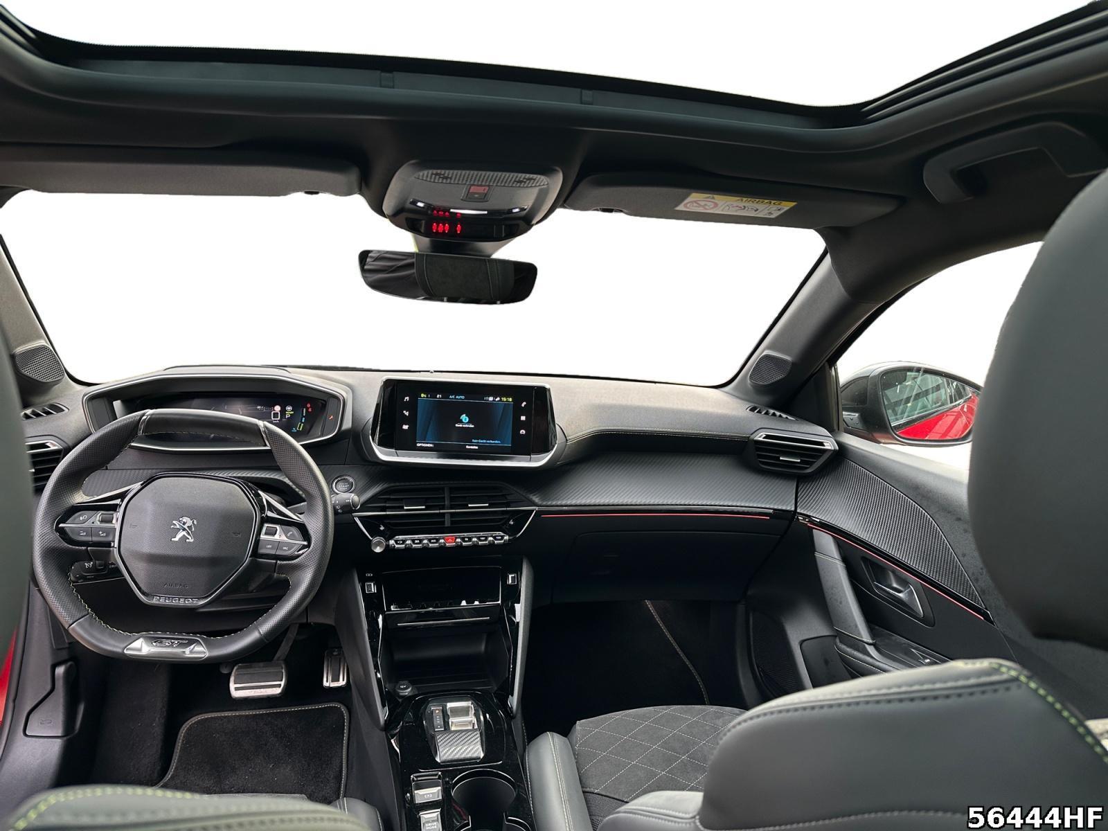 Fahrzeugabbildung Peugeot 208 elektro 136, GT+