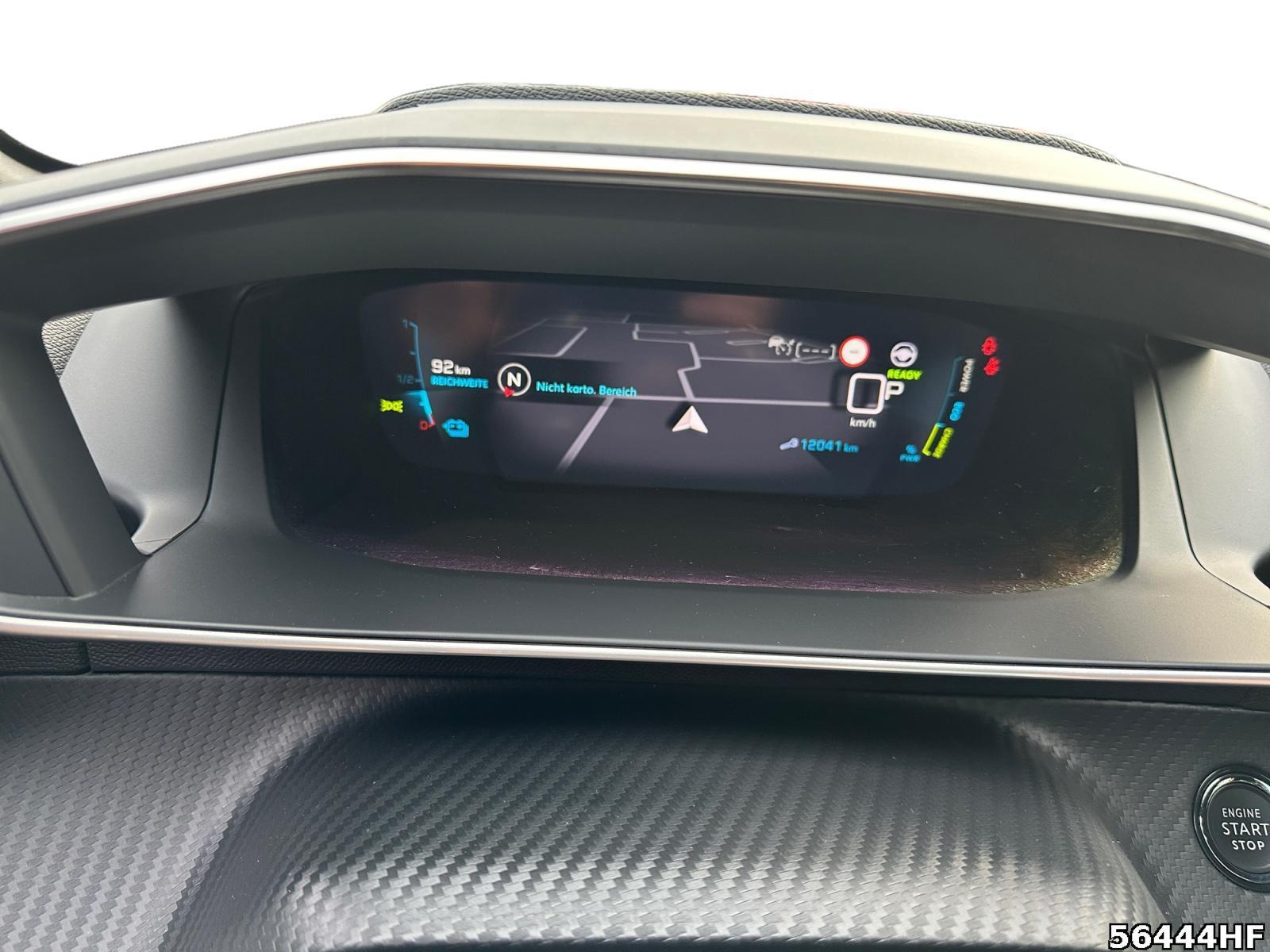 Fahrzeugabbildung Peugeot 208 elektro 136, GT+