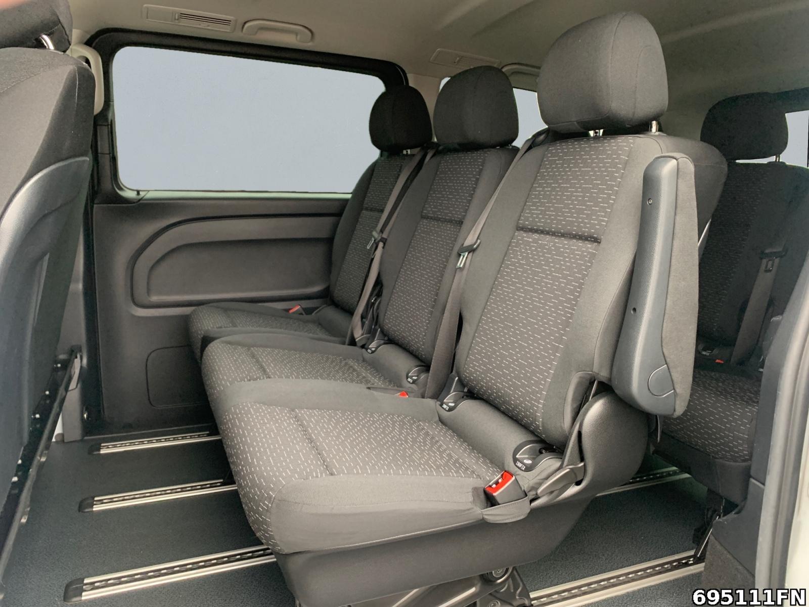 Fahrzeugabbildung Mercedes-Benz Vito 119 Tourer PRO L *2xKLIMA*MULTIBEAM*9 SITZE