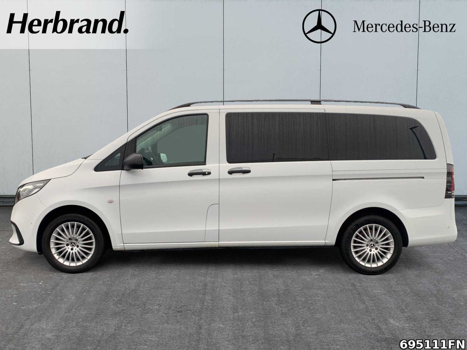 Fahrzeugabbildung Mercedes-Benz Vito 119 Tourer PRO L *2xKLIMA*MULTIBEAM*9 SITZE