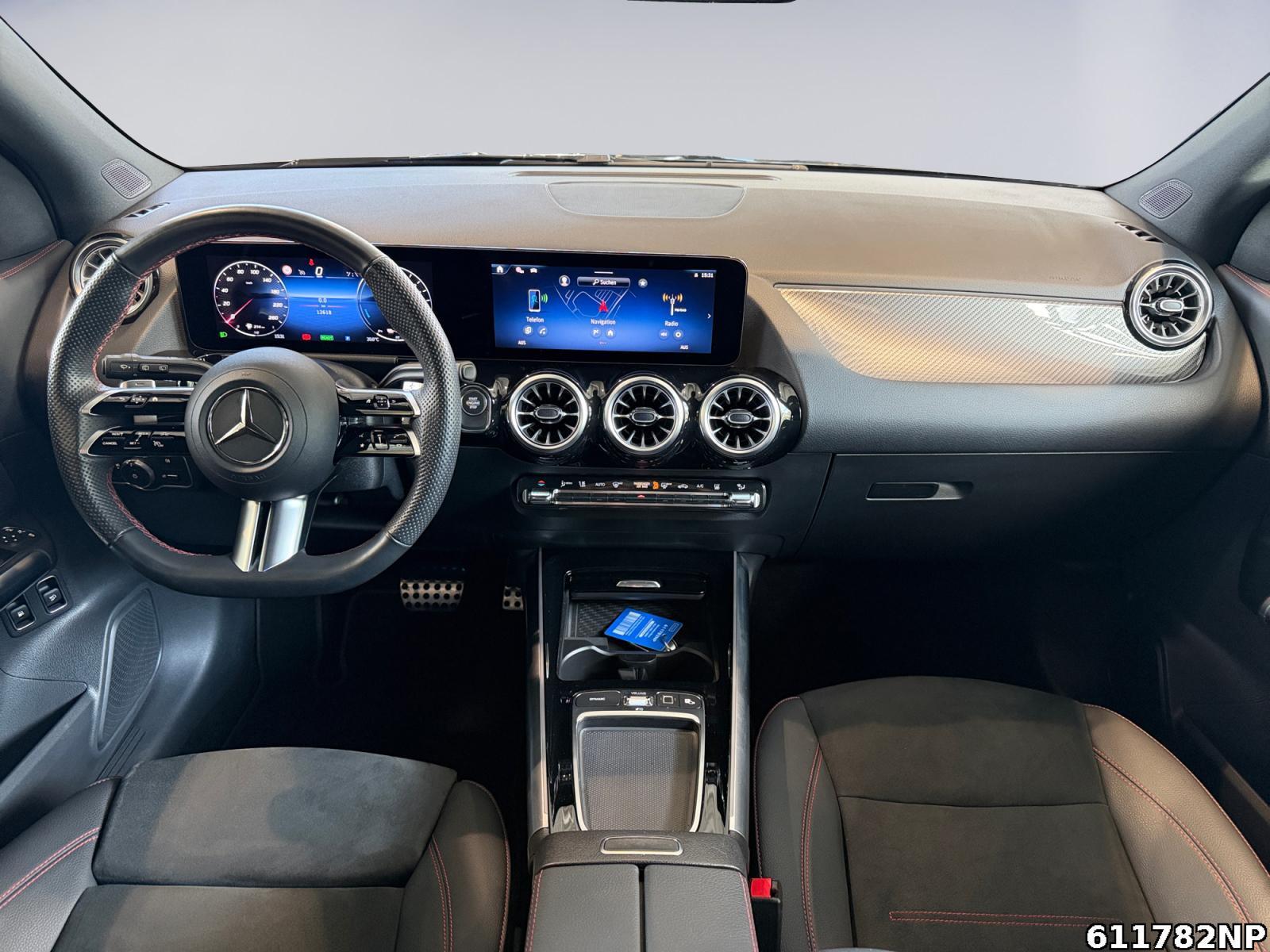 Fahrzeugabbildung Mercedes-Benz GLA 250 e AMG Multibeam KEYLESS-GO Totwinkel