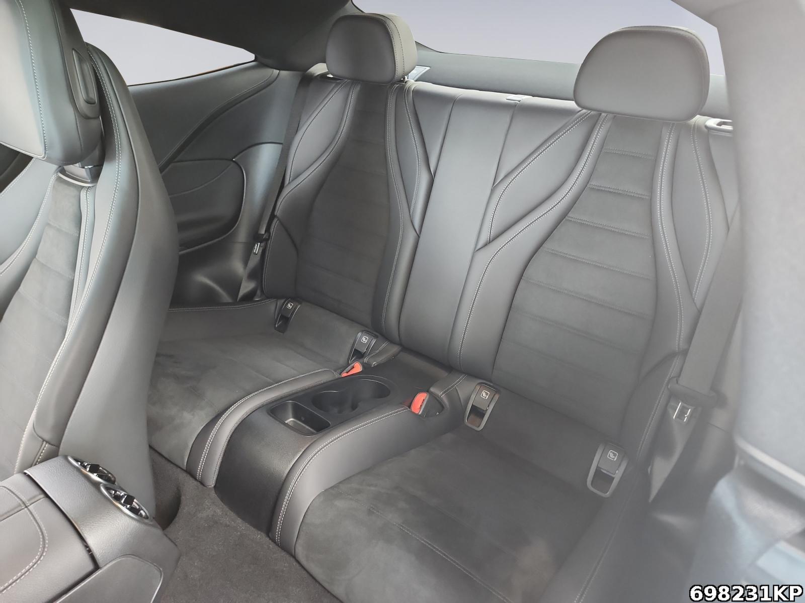 Fahrzeugabbildung Mercedes-Benz CLE 200 Coupé AMG Pano Night DigitalLight