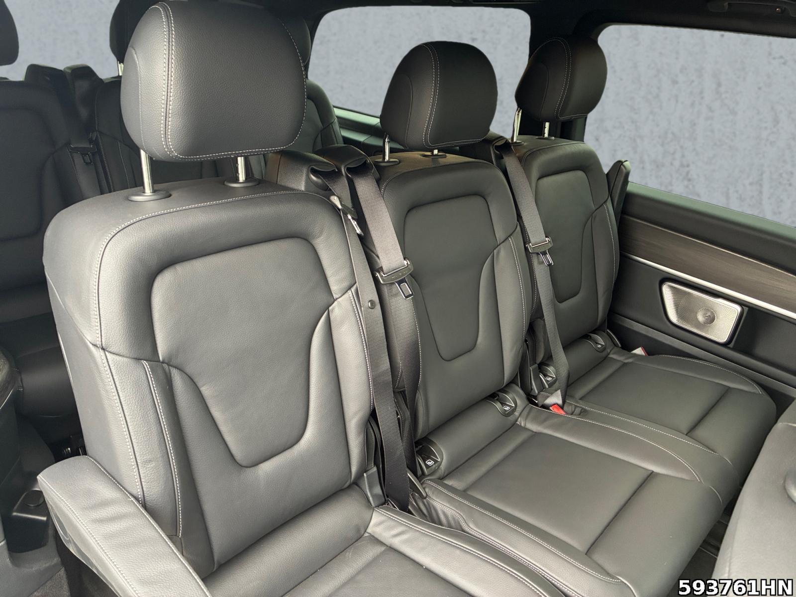 Fahrzeugabbildung Mercedes-Benz V 300 AVG/XXL 4MATIC AMG *8 SITZE*BURMESTER*UVM*