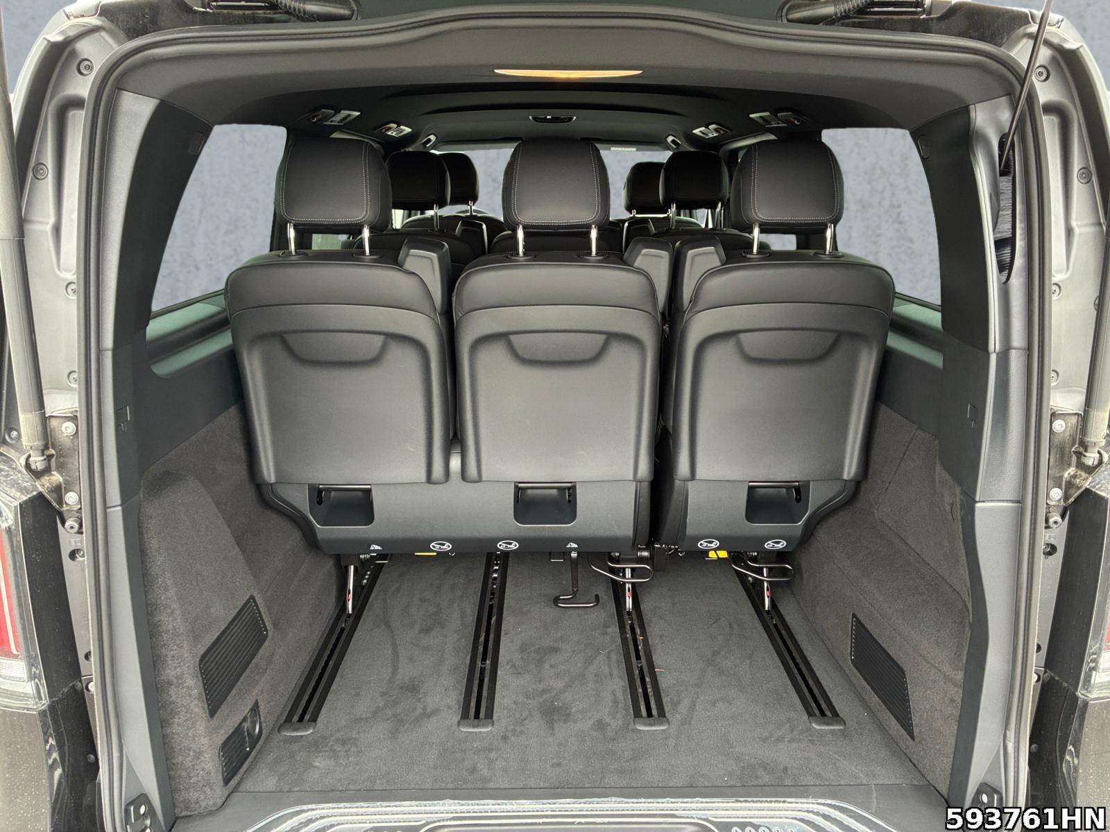 Fahrzeugabbildung Mercedes-Benz V 300 AVG/XXL 4MATIC AMG *8 SITZE*BURMESTER*UVM*