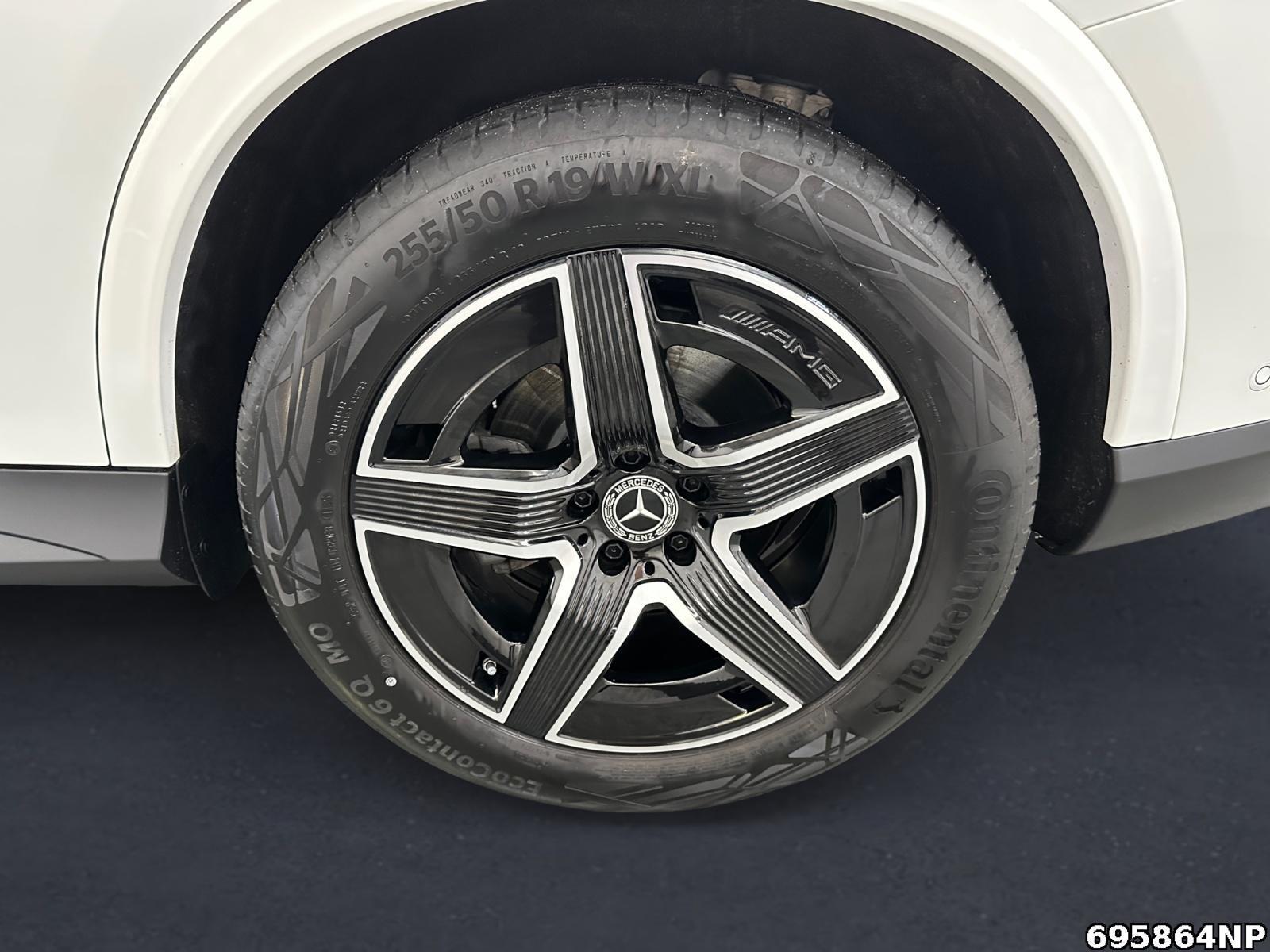Fahrzeugabbildung Mercedes-Benz GLC 300 d 4M AMG Night DIGITAL LIGHT DISTRONIC