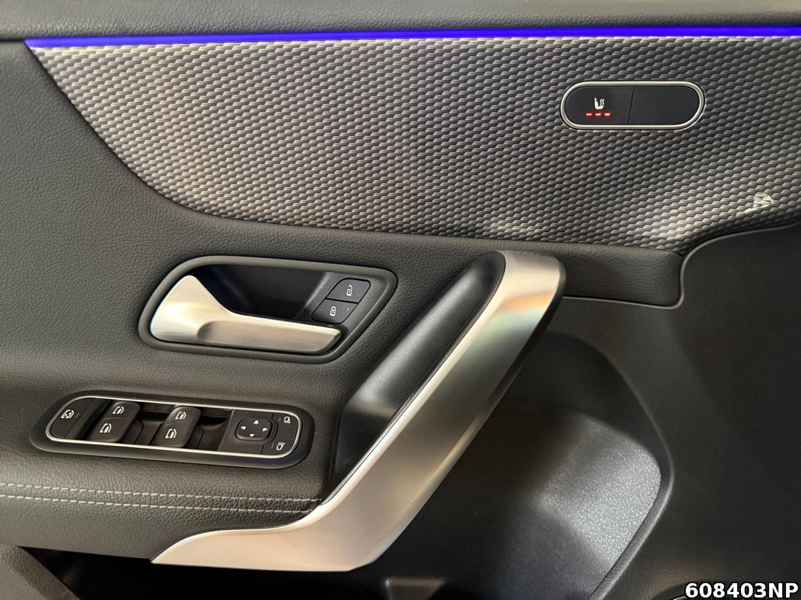 Fahrzeugabbildung Mercedes-Benz A 200 Progressive Burmester Kamera DAB+ Nightpa.