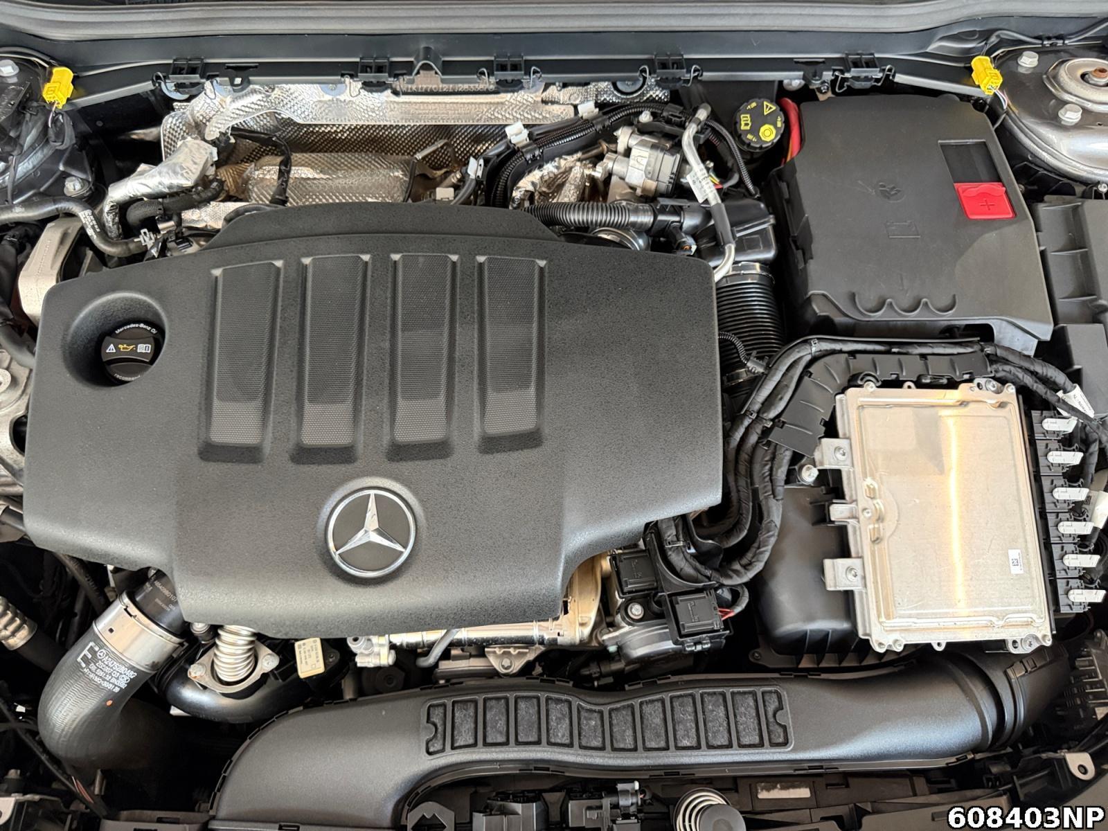 Fahrzeugabbildung Mercedes-Benz A 200 Progressive Burmester Kamera DAB+ Nightpa.