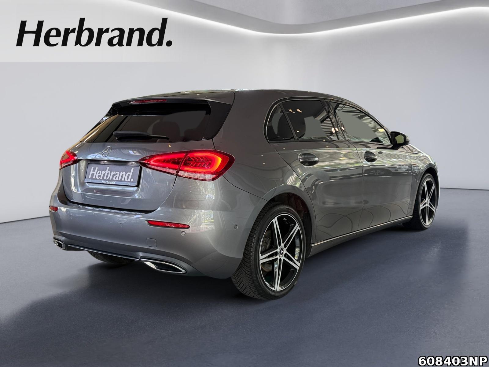 Fahrzeugabbildung Mercedes-Benz A 200 Progressive Burmester Kamera DAB+ Nightpa.
