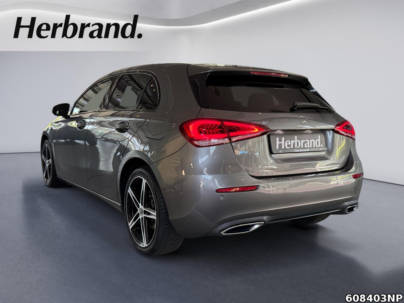 Fahrzeugabbildung Mercedes-Benz A 200 Progressive Burmester Kamera DAB+ Nightpa.