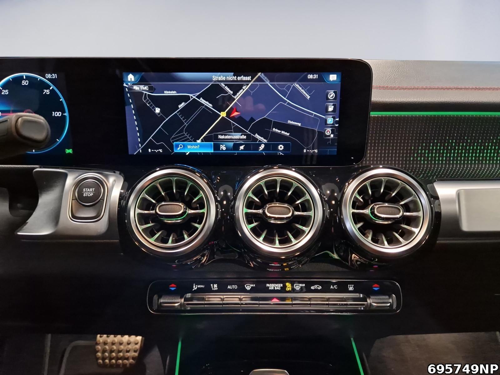 Fahrzeugabbildung Mercedes-Benz EQB 4M AMG Night DISTRONIC Pano Kamera