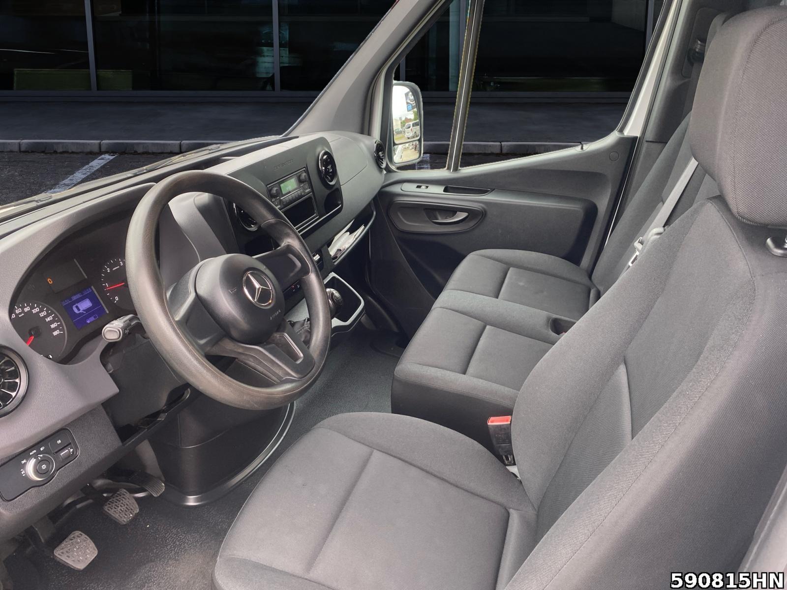 Fahrzeugabbildung Mercedes-Benz Sprinter 211 CDI **KLIMA**AHK**L1H1**3 SITZE**