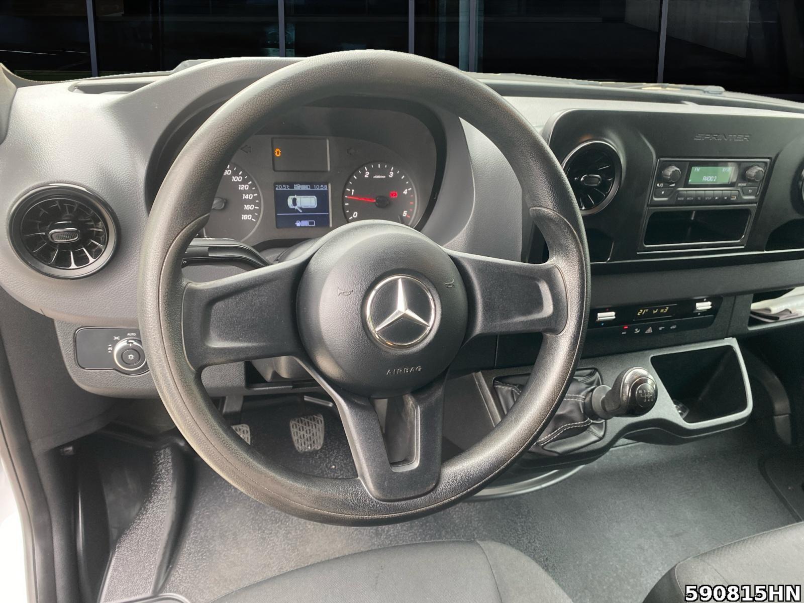 Fahrzeugabbildung Mercedes-Benz Sprinter 211 CDI **KLIMA**AHK**L1H1**3 SITZE**