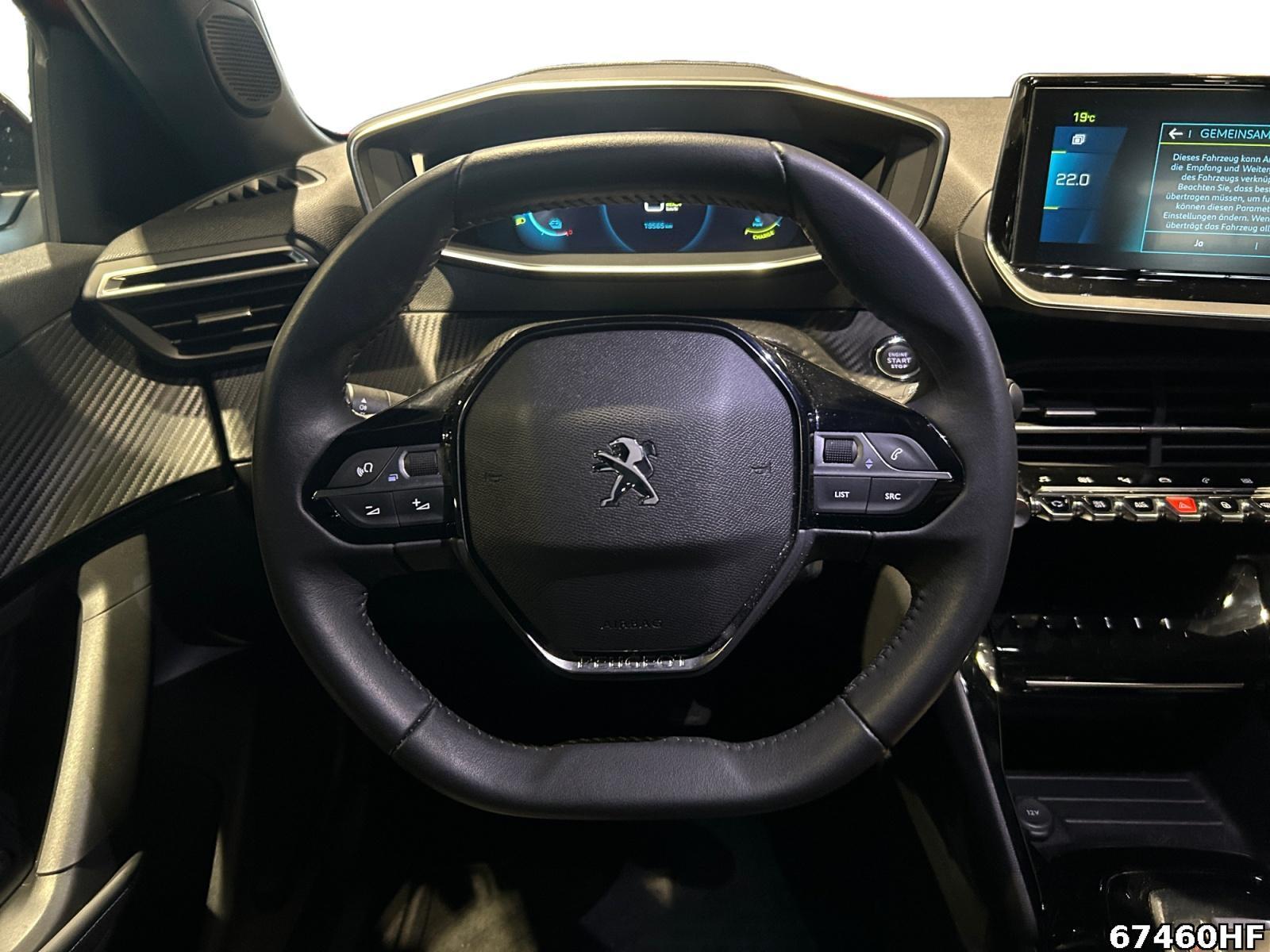 Fahrzeugabbildung Peugeot 2008 Neu Allure Pack 136PS *Navi*Sitzheizung*LED*