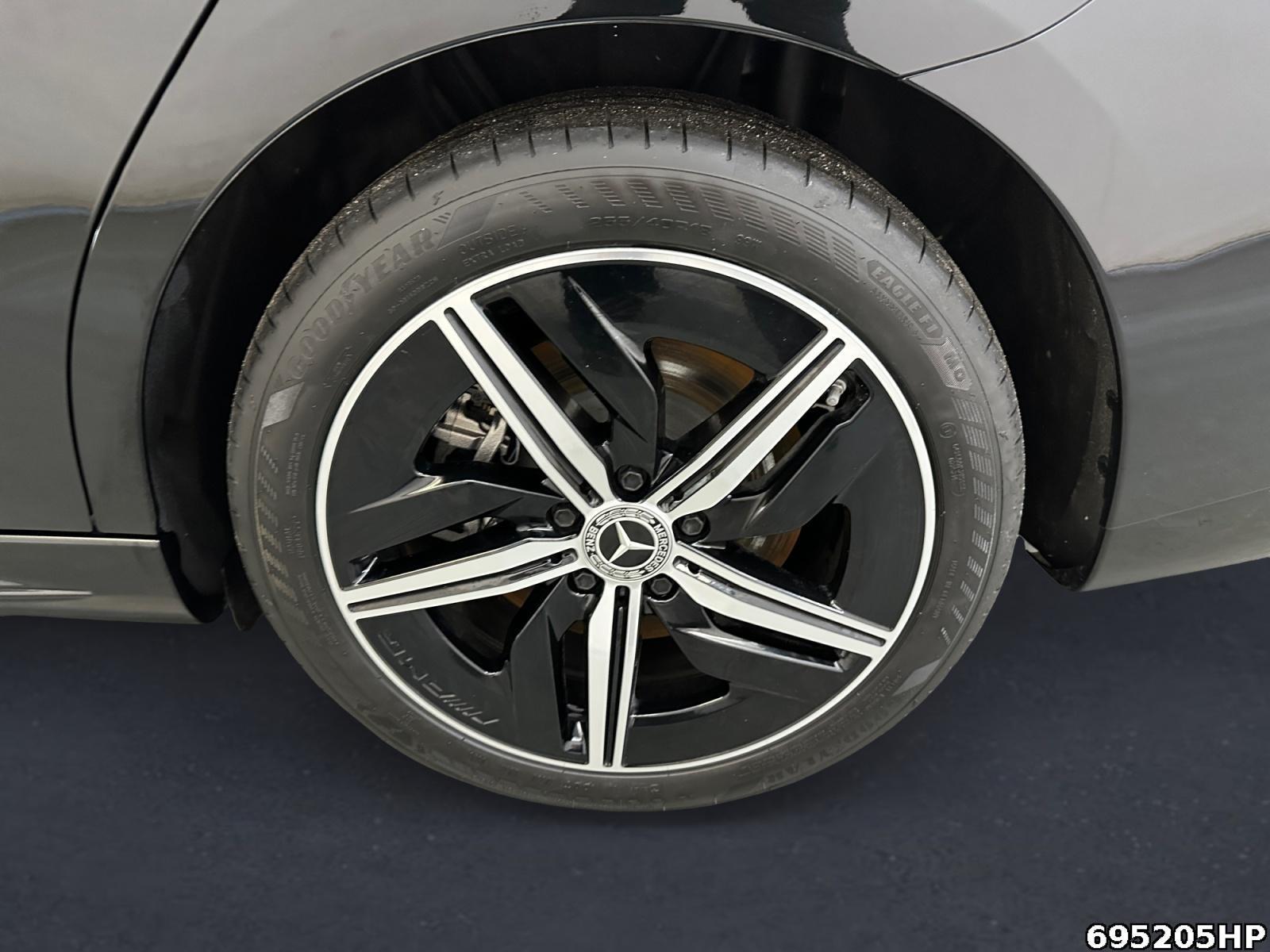 Fahrzeugabbildung Mercedes-Benz CLA 250 Coupé +AMG-LINE+NIGHT-PAKET+MEMORY+
