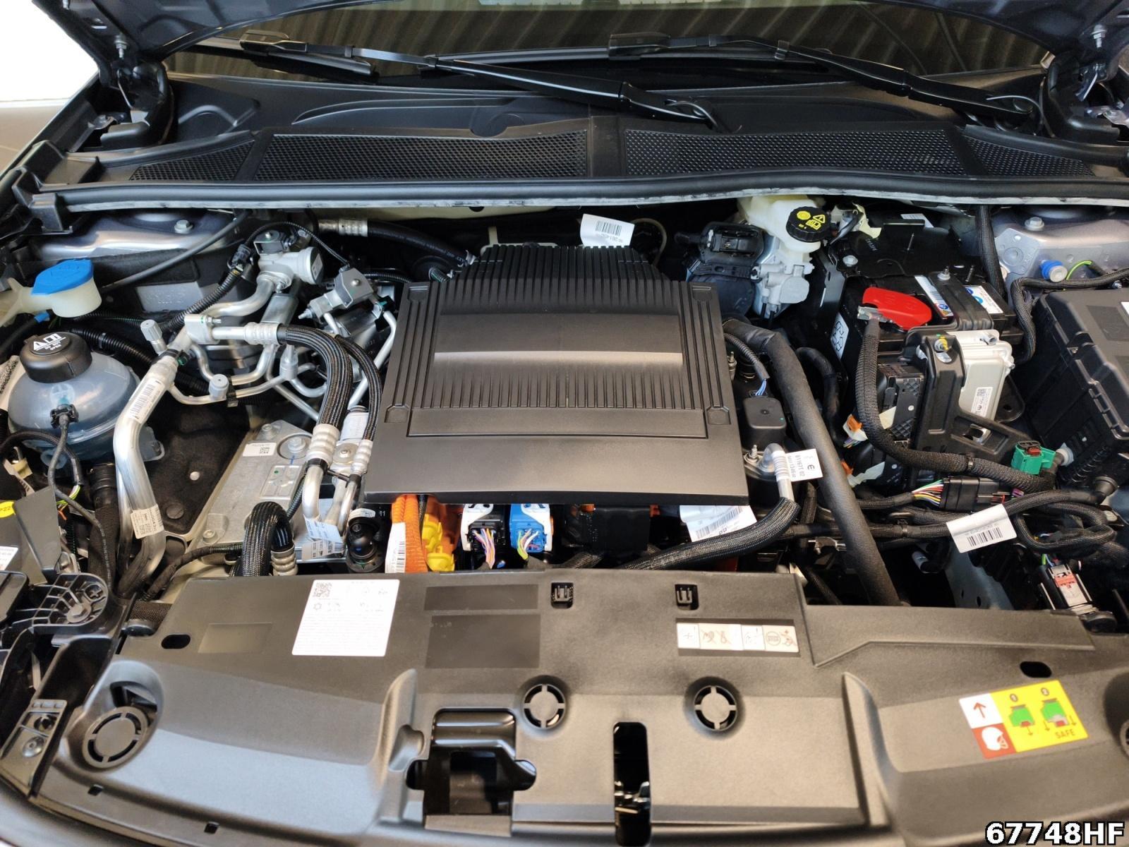 Fahrzeugabbildung Peugeot 308 ALLURE Elektromotor 156