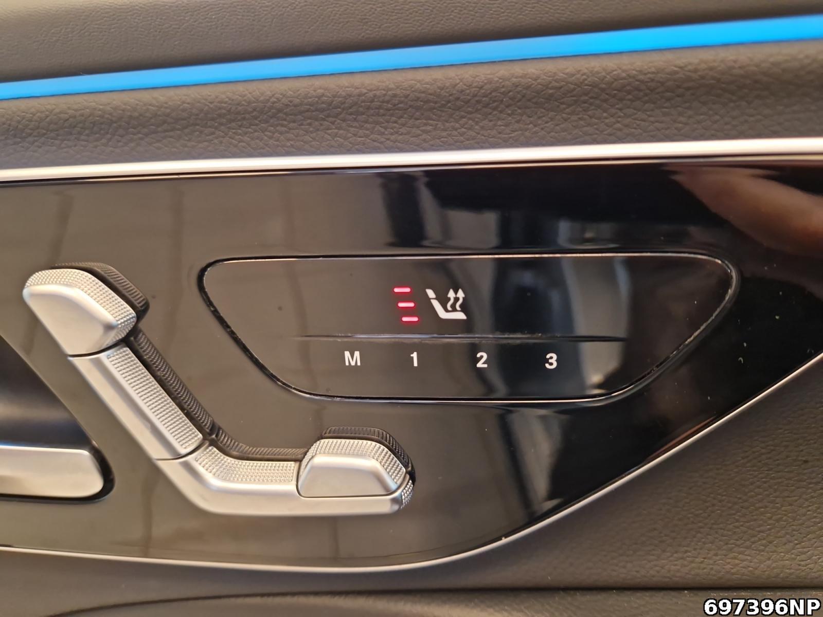 Fahrzeugabbildung Mercedes-Benz E 220 d T AMG Night Digital-Light AHK 360° Totw