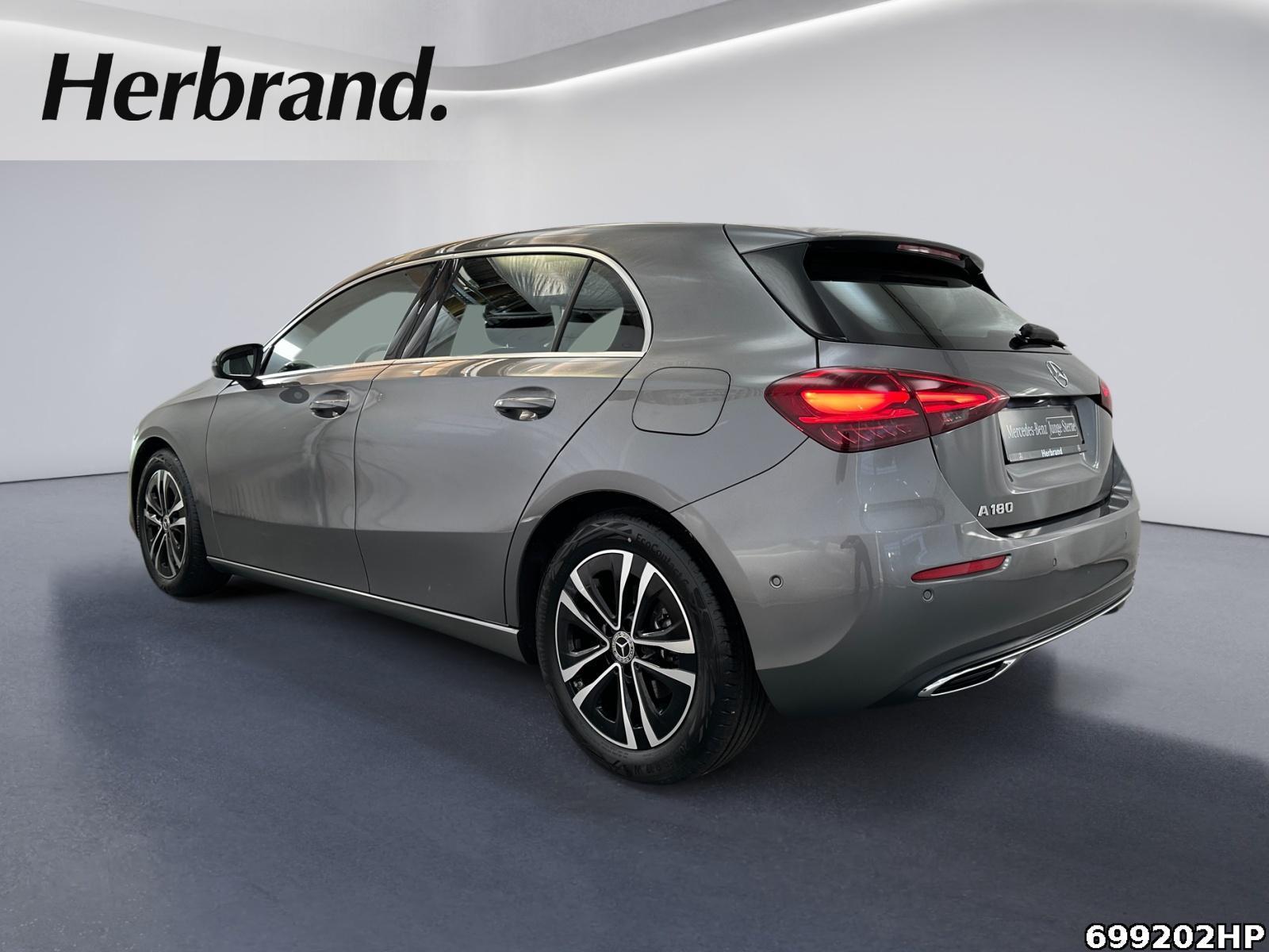 Fahrzeugabbildung Mercedes-Benz A 180 Progressive Volldigi. LED Navigation