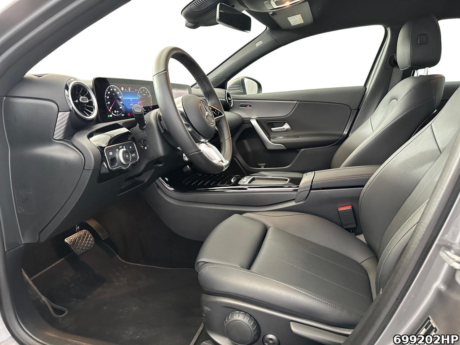 Fahrzeugabbildung Mercedes-Benz A 180 Progressive Volldigi. LED Navigation