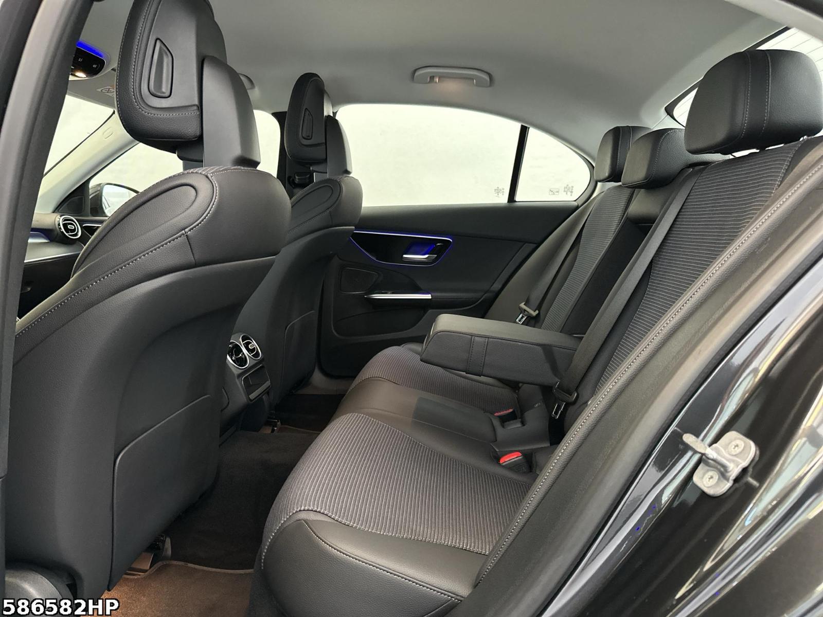 Fahrzeugabbildung Mercedes-Benz C 180 Avantgarde MemoryPaket Sitzhzg Parktronic