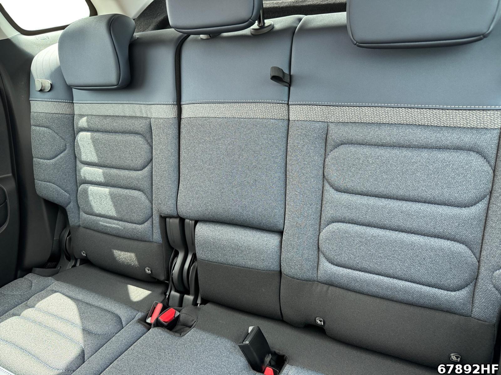 Fahrzeugabbildung Citroën C3 Aircross 1.2 PureTech 130, Shine Pack
