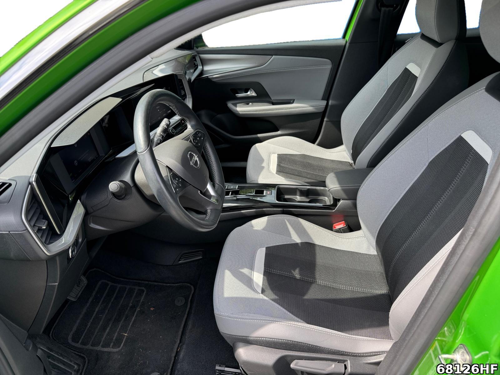 Fahrzeugabbildung Opel Mokka -e Elegance