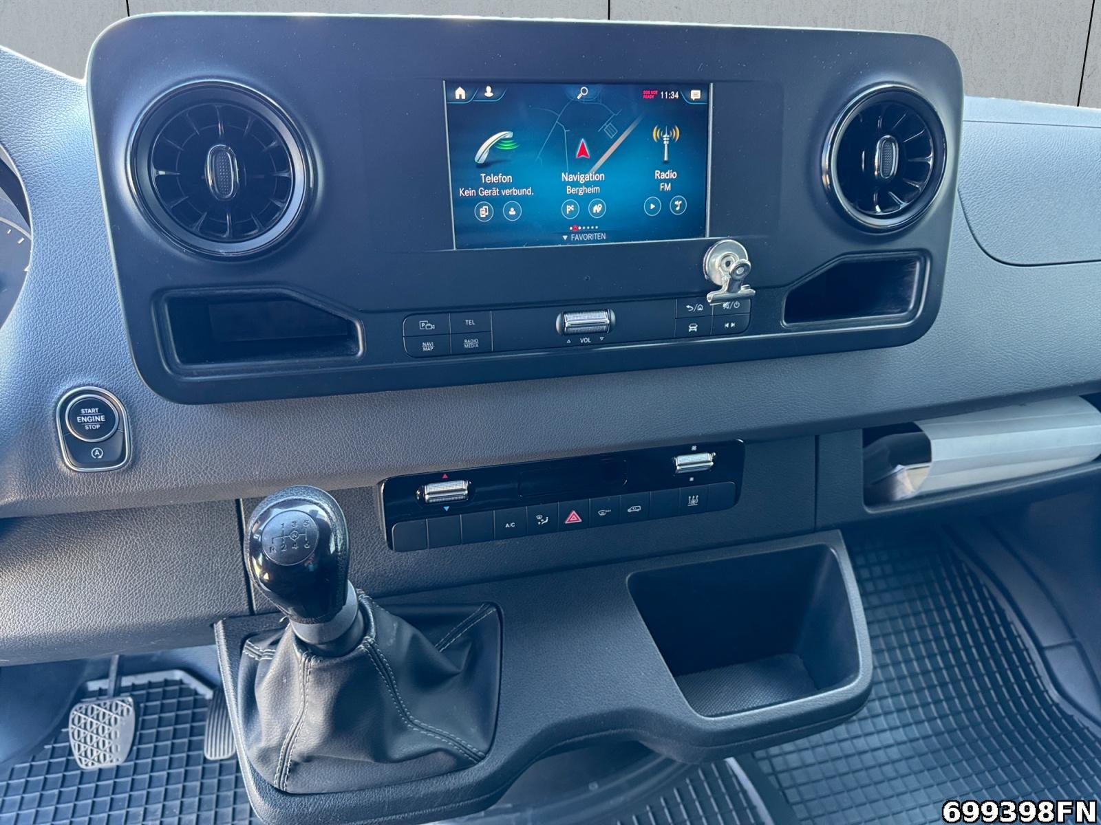 Fahrzeugabbildung Mercedes-Benz Sprinter 311 CDI Kasten Kompakt *MBUX*BOTT*220 V