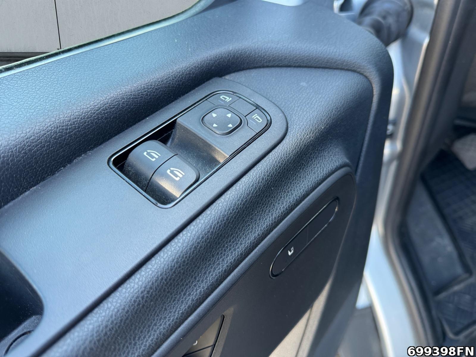 Fahrzeugabbildung Mercedes-Benz Sprinter 311 CDI Kasten Kompakt *MBUX*BOTT*220 V