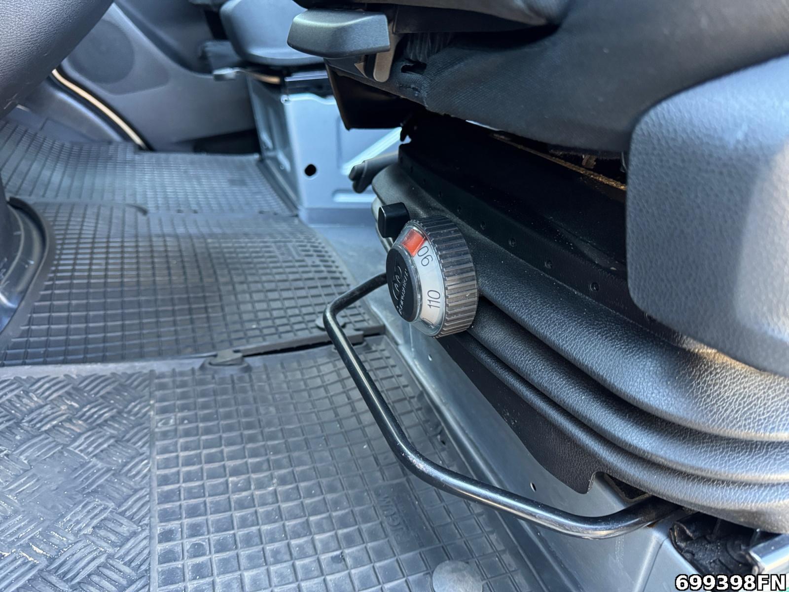 Fahrzeugabbildung Mercedes-Benz Sprinter 311 CDI Kasten Kompakt *MBUX*BOTT*220 V