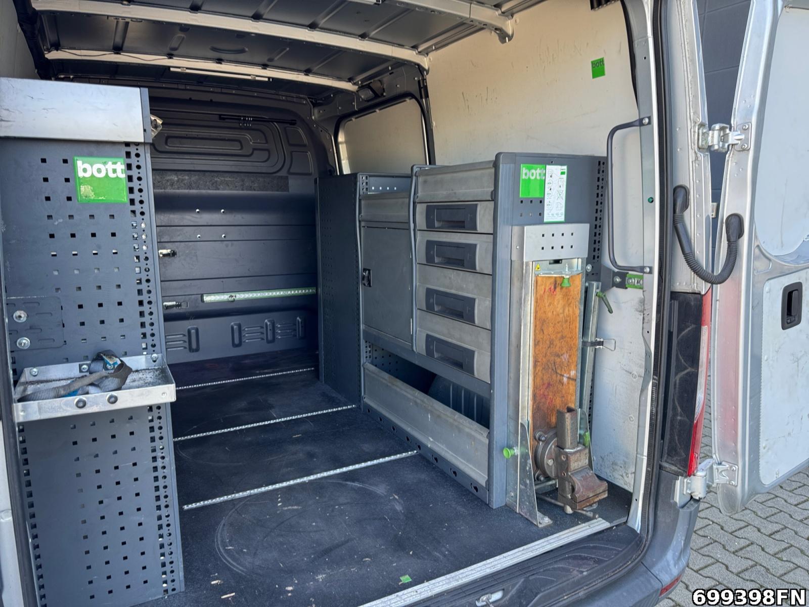 Fahrzeugabbildung Mercedes-Benz Sprinter 311 CDI Kasten Kompakt *MBUX*BOTT*220 V