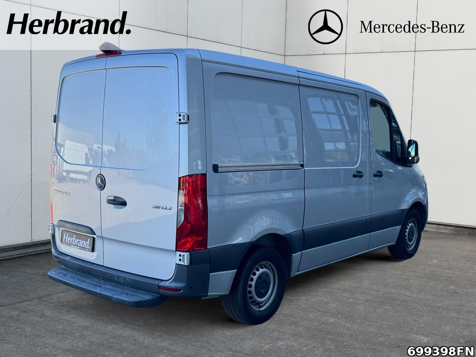 Fahrzeugabbildung Mercedes-Benz Sprinter 311 CDI Kasten Kompakt *MBUX*BOTT*220 V