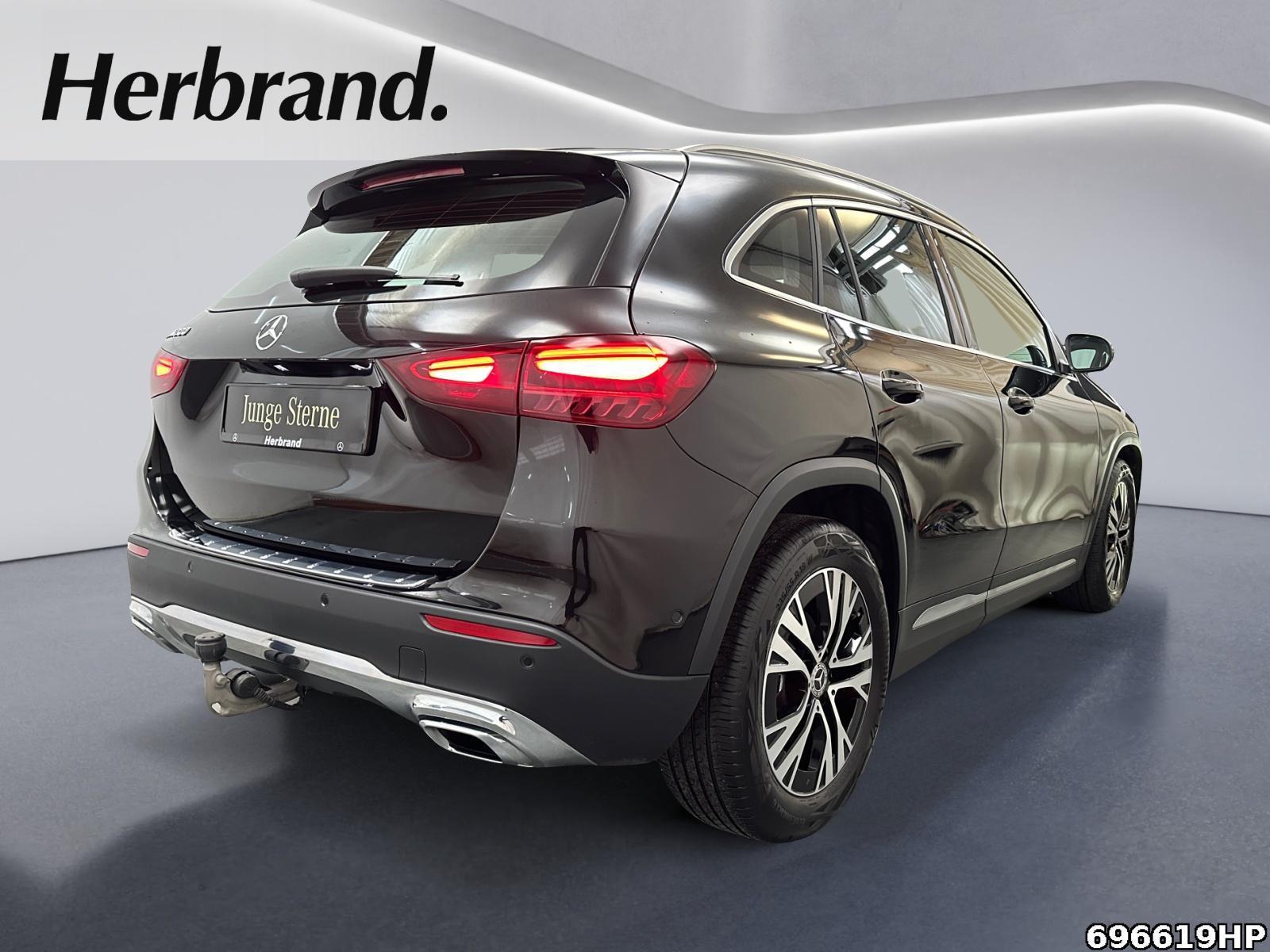 Fahrzeugabbildung Mercedes-Benz GLA 200 Progressive AHK DISTRONIC Kamera Spurh.