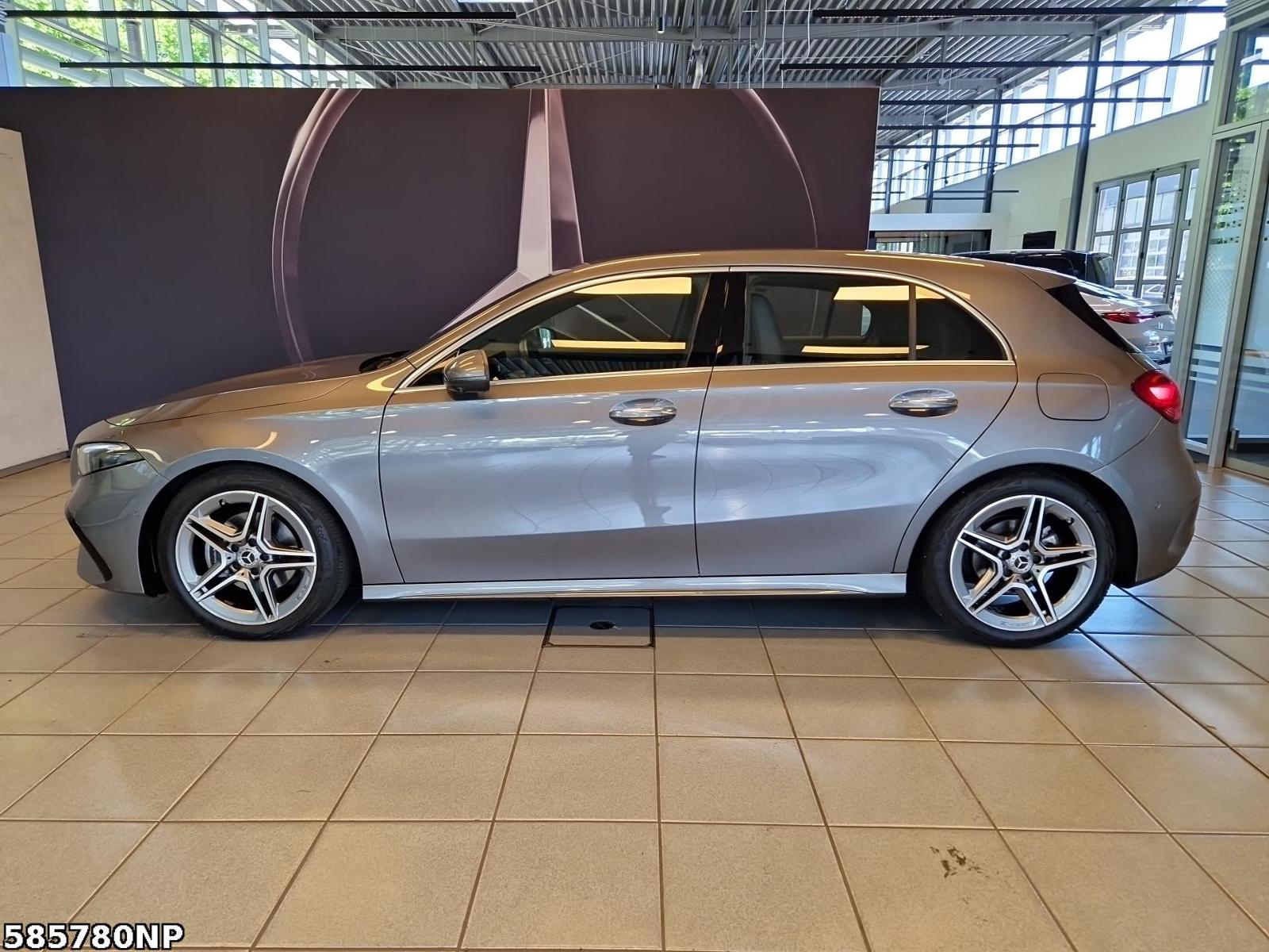Fahrzeugabbildung Mercedes-Benz A 180 AMG Premium 360° Carplay Soundsystem LED