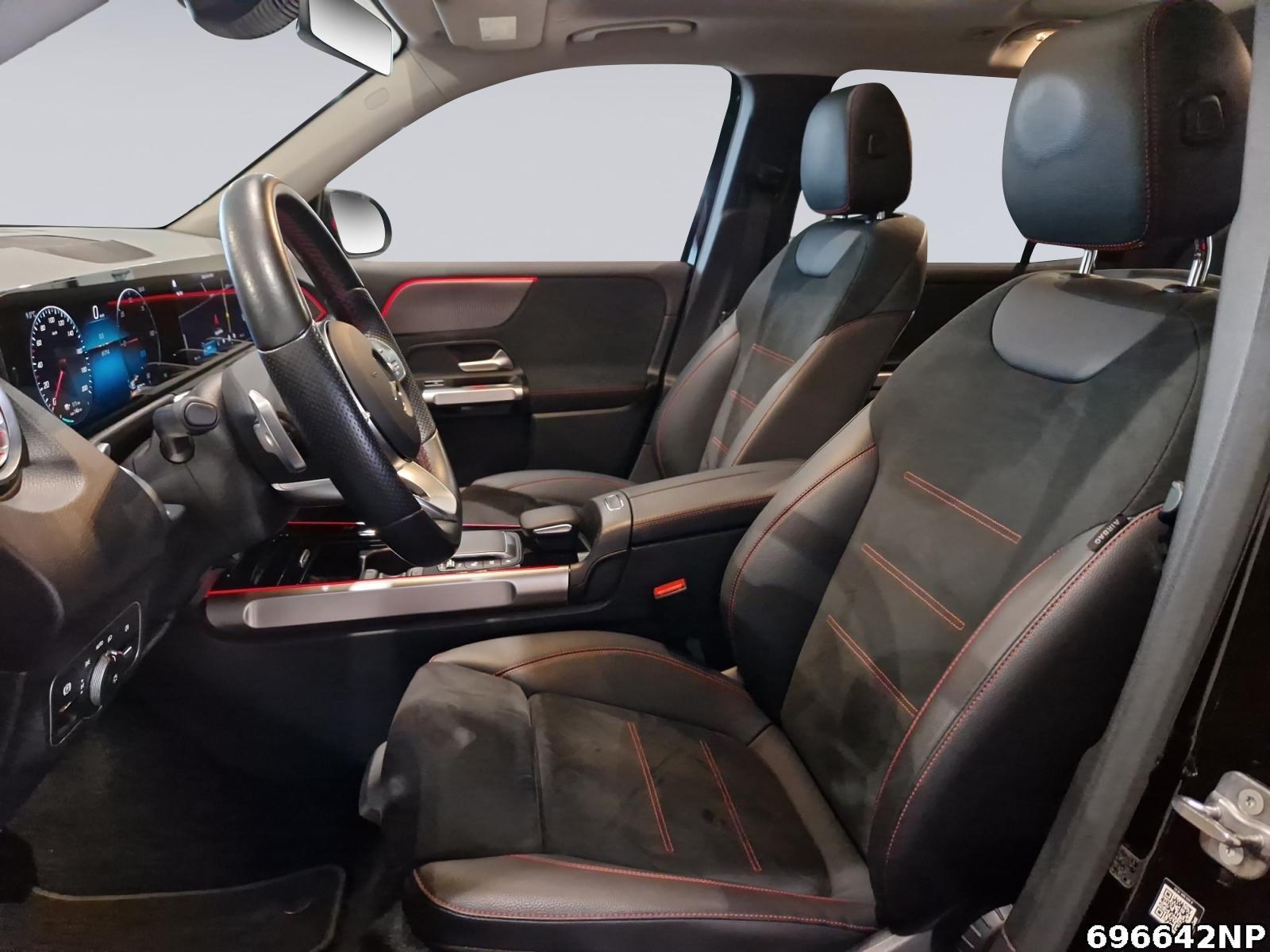 Fahrzeugabbildung Mercedes-Benz EQB 4M AMG Soundsystem Pano LED 360°KEYLESS